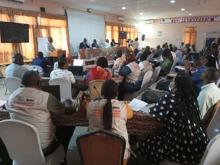 RDC : Les Médecins Chefs de Zones de Santé et leur Staff aux côtés de Caritas pour la vaccination contre la Covid-19 dans les Structures catholiques de Kinshasa