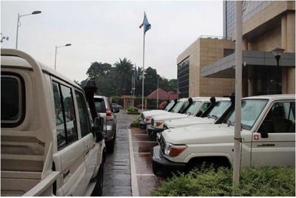 Caritas_remet_jeeps_a_PNLT-fa4