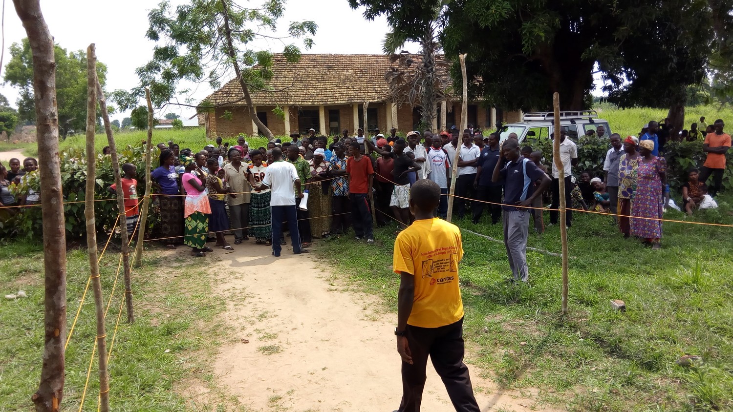 Vue partielle des ménages bénéficiaires de l'appui de Caritas à Ebonda