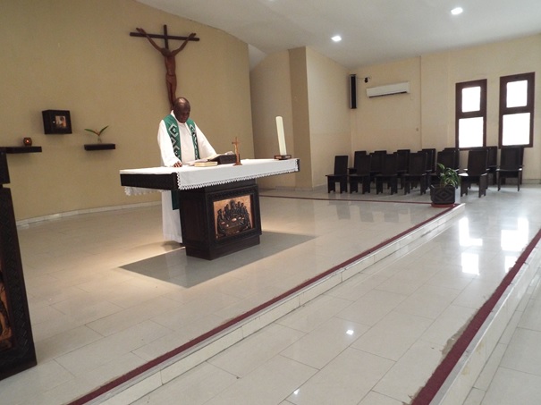 L’Abbé-Aumônier de Caritas Congo Asbl lors de son exhortation en s’adressant aux agents de celle-ci en ce mercredi 5 septembre 2018