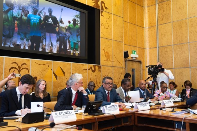 Ebola-OMS-Ministre-b76