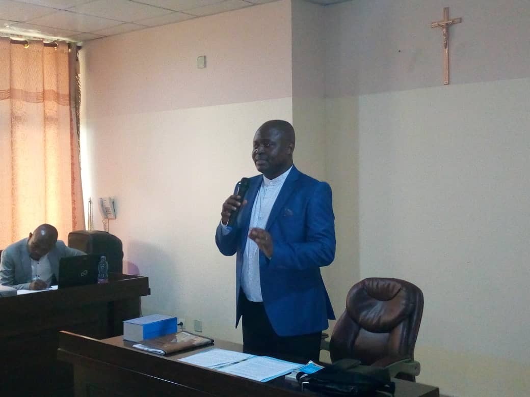 Le Directeur du BLP/CENCO ouvrant la formation au nom du SG de la CENCO empêché