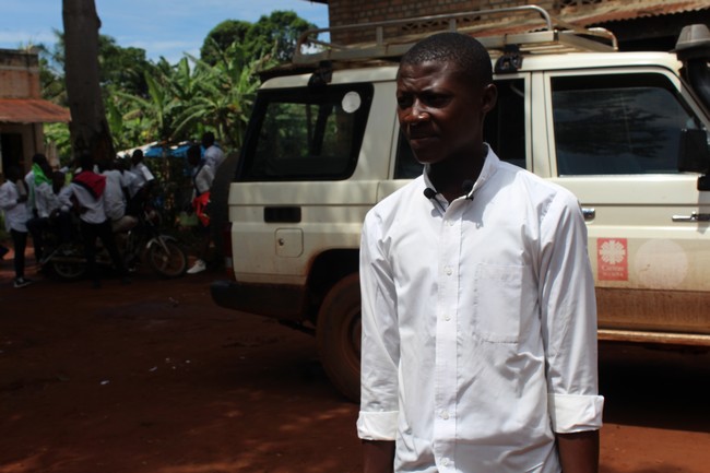 Arsène puisait de l'eau dans une mine. Il veut devenir Médecin