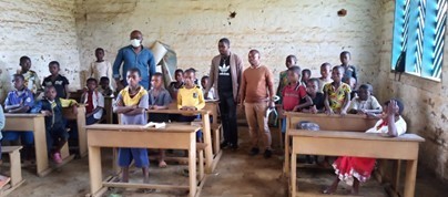 Cours de rattrapage au niveau primaire à Kasika