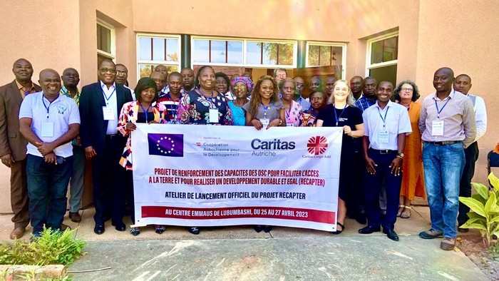 Lubumbashi_lancement_RECAPTER_famille-869