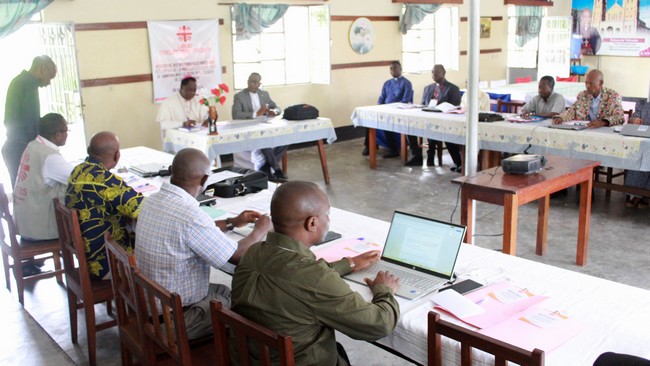Vue partielle des participants à l’atelier de Tshilomba