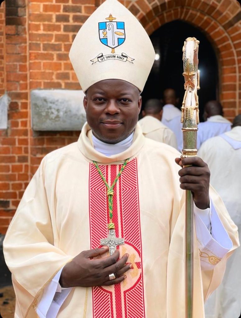 Evêque-Molegbe-Joseph