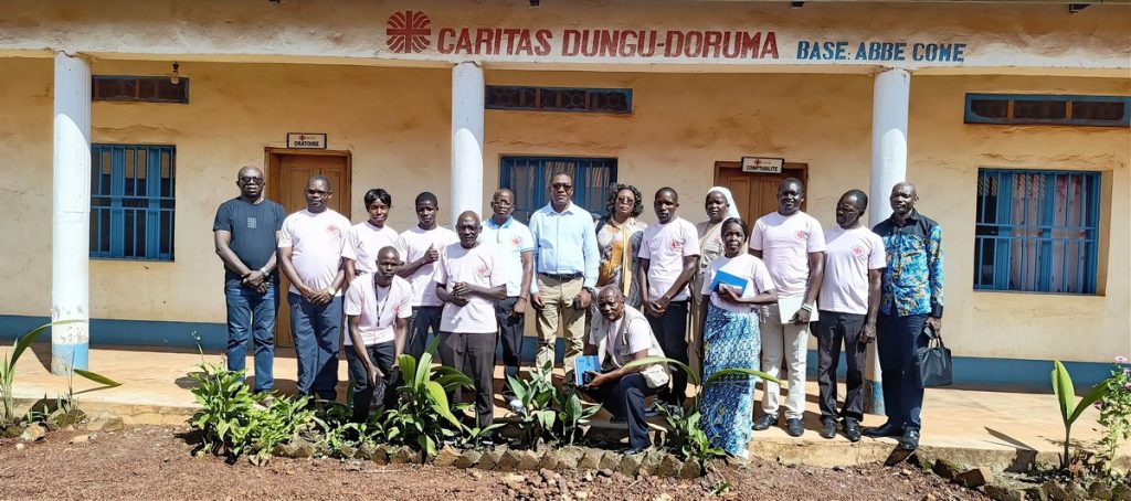 Dungu photo Famille.jpg