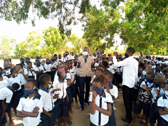 Idiofa-Ecole-Petite-Flamme-cour-a0a