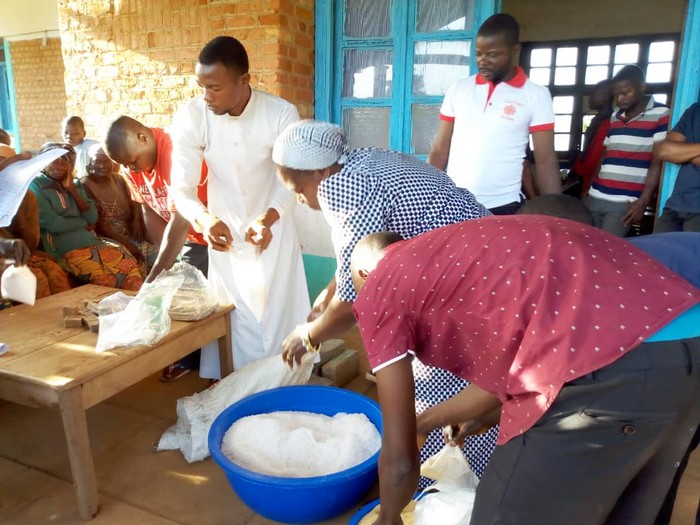 Budjala-aide-aux-sinistrs-de-Bakonzi-972