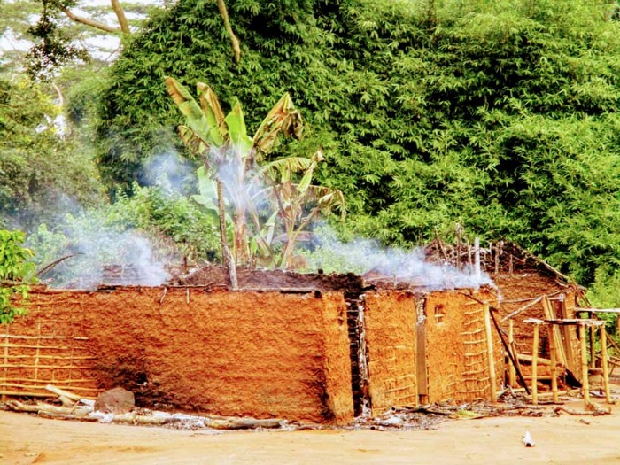 Businga-village-en-feu-f3d