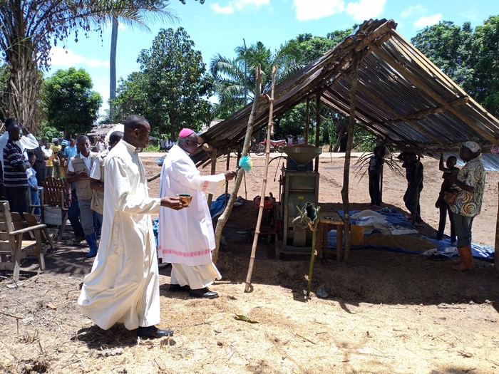 Dcortiqueuse-Mgr-Dominique-d39