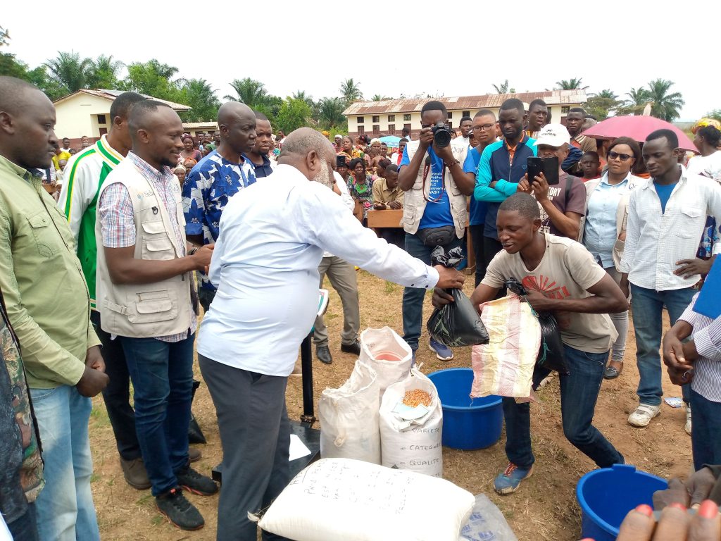 Mbujimayi_Tudikolela_outils_aratoires-272