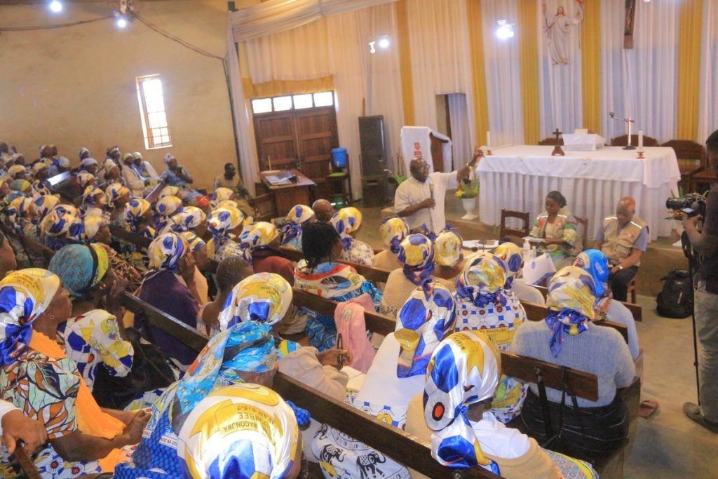 Butembo_Sensibilisation des accompagnants des malades par le BDOM